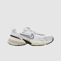 Nike V2K Run - Summit White Metallic Silver (FD0736-100) - $149.98