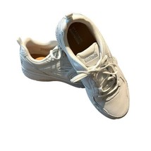 Skechers Women&#39;s Sz 7  White Consistent Running Shoes GoRun - £14.73 GBP