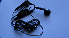 Samsung D800 D900 U600 U700 E250 E900 P300 Earphones Headphones Headset - $4.28