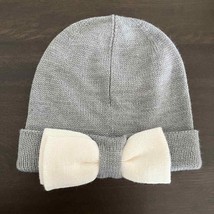 Kate Spade New York Color Block Beanie Bow Gray Off White Knit Hat - £19.32 GBP