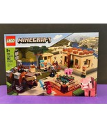 New LEGO Minecraft The Villager Raid 562 pcs - £73.95 GBP