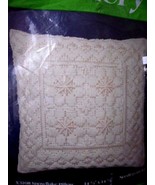 SNOWFLAKE PILLOW Needlepoint kit 1980 Creative Expressions factory seale... - $21.51