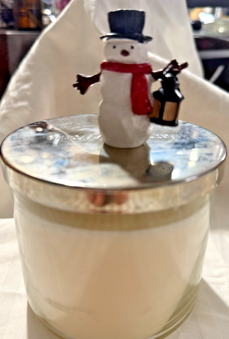 Bath & Body Works Christmas Bows Red Green Snowman Magnetic Candle Toppers Item image 8