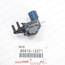 Genuine Toyota Camry Solara Lexus ES300 GS300 Vacuum Switching Valve 909... - $88.36