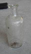 Vintage Early 1900s Glass Lavoris Chemical Co Bottle 4 3/4&quot; Tall - £12.63 GBP