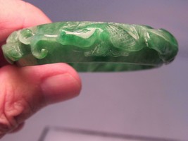 Lovely Carved Jade / Jadite Bangle Bracelet - weighs 39.6 grams - $12,494.18 MXN
