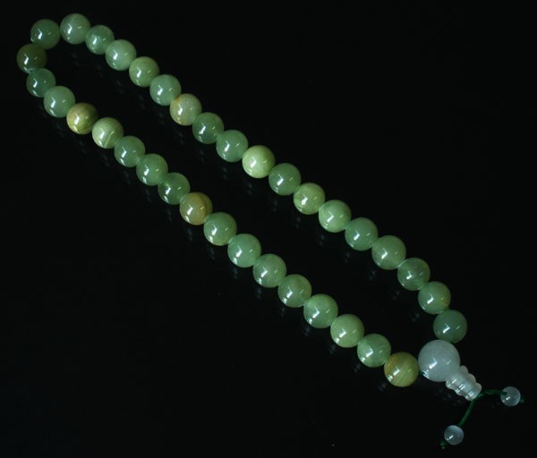 Primary image for Free Shipping -  Natural Green Jade Meditation yoga Prayer Beads charm bracelet