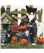 Pumpkin Hollow 2021 PET CEMETERY #280-9885 Spooky Halloween Village Acce... - £53.68 GBP