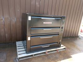 BLODGETT 951 DOUBLE STACKED PIZZA OVENS WITH  NEW STONES AND LEGS - $3,757.05