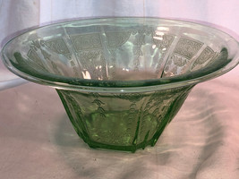 Green Princess Hat Shaped Bowl Depression Glass - £31.31 GBP