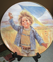 Francis Hook-&quot;Kite Flying&quot;-Collector Plate A Child&#39;s Play Series- Roman,Inc-1982 - £8.76 GBP