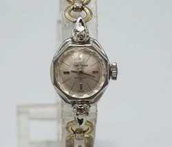 Waltham 17 Jewels Incabloc Mechanical Winder Ladies Wrist Watch - £15.48 GBP