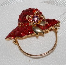 Red Hat Brooch- Eye glass Holder - £7.07 GBP