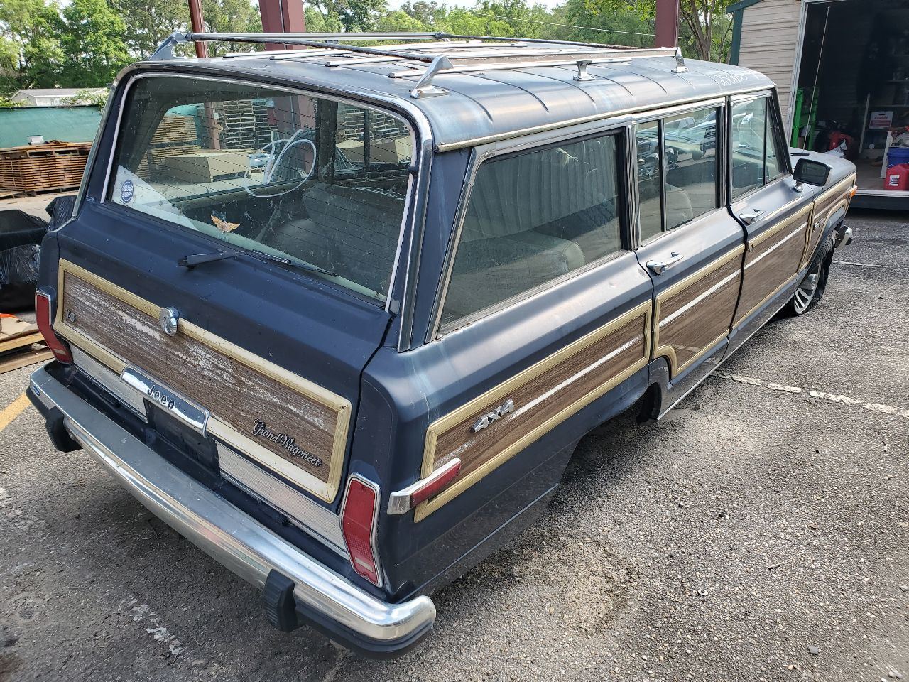 1975 1983 Jeep Grand Wagoneer OEM Rear Back Glass  Item image 11