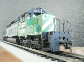 Athearn HO EMD SD40-2 Diesel Locomotive BURLINGTON NORTHERN 6784 - £23.98 GBP