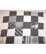 Van&#39;s &quot;Off the Wall&quot; Checkered-Pattern White Graphic Print T Shirt S - $21.23