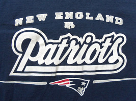 NFL New England Patriots Football Logo Navy Graphic Print T-Shirt - M - $17.17