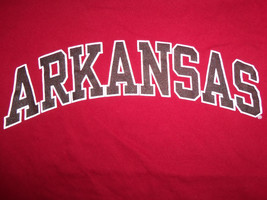 NCAA Russell Athletics University of Arkansas Red Graphic Print T Shirt S - £13.76 GBP