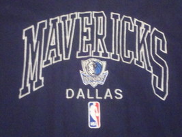 Nba Dallas Mavericks Logo Stitch Graphic T Shirt L Free Us Ship - £14.11 GBP