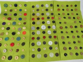 164 Vintage Assorted Buttons Lot Bakelite Lucite Metal 1950&#39;s 1960&#39;s - £47.85 GBP