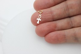 14k gold Tiny Egyptian Ankh Cross charm pendant with spring clasp lock - £26.04 GBP