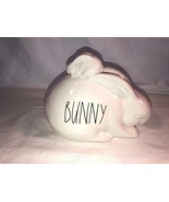 Rae Dunn Bunny Figurine Magenta 189 China or Ceramic Mint - $231.32 MXN