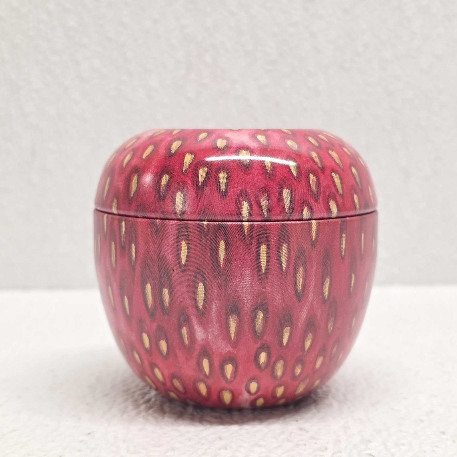 Elite Gift Boxes Metal Fruit Tin Strawberry Lidded Box by Gale Pitt Item image 4
