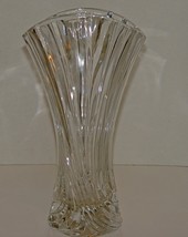 Beautiful Mikasa Lead Crystal 10 inch Vase Flores Pattern - £18.03 GBP