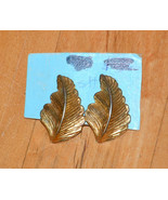 vintage pierced earrings gold leaf shaped leaves - £1.55 GBP