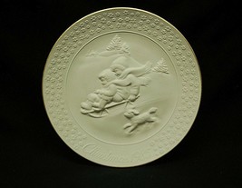 AVON 1985 3D A Child&#39;s Christmas 8&quot; Porcelain Plate w 24K Gold Trim Coll... - £11.67 GBP