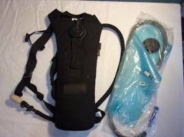 Black Camelbakthermobak Hydration System &amp; 2L/64OZ Bladder W/ New In Bag Bladder - £25.85 GBP