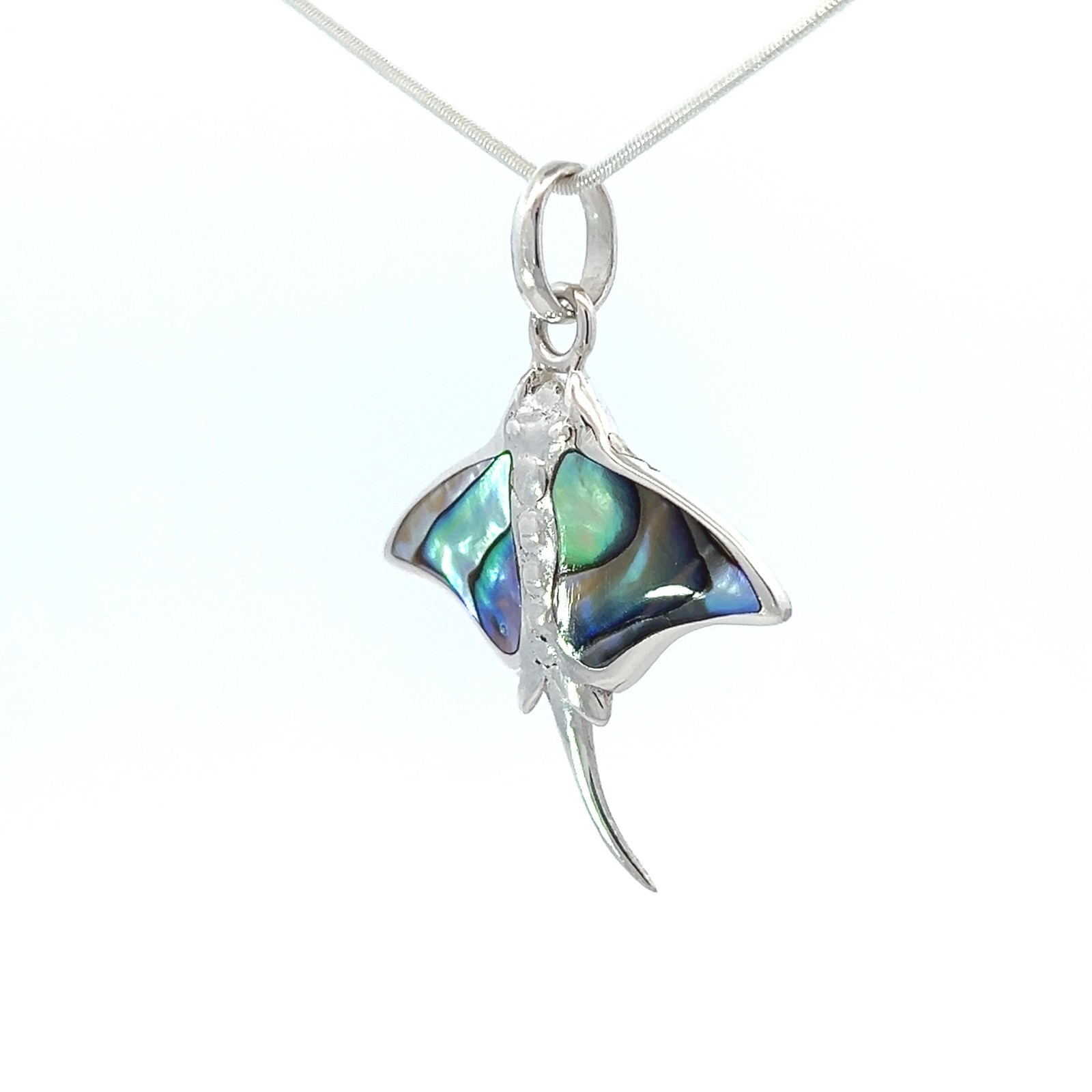 Starborn Abalone Shell Stingray Pendant Necklace (22") Blue Item image 3