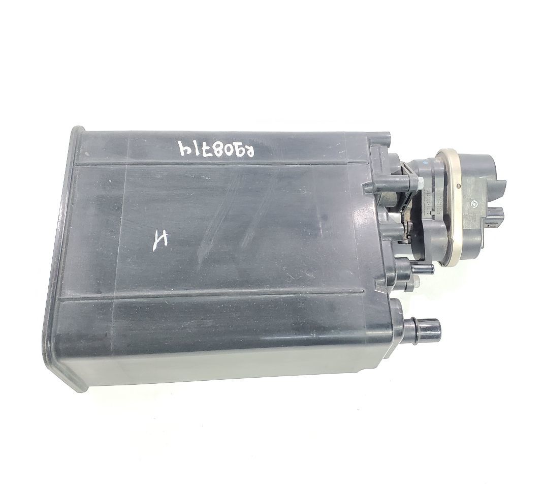 2009 Toyota Camry OEM Fuel Vapor Canister 2.4L 77740-33190 - $105.19