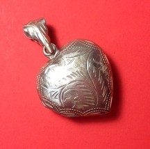 Vintage 925 Sterling Silver Puffy Heart Locket Pendant Floral Etched Valentine - £27.93 GBP