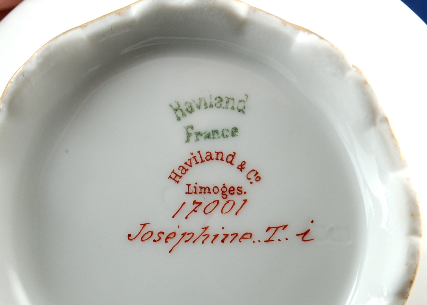 Haviland & Co Limoges Sugar Bowl 17001 Signed Josephine..T..i Gold Leaves on Red Item image 3