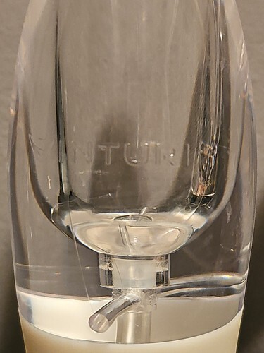 Vinturi Deluxe Aerator Set Essential Red & White Wine Aerators Tower and Stands Item image 4