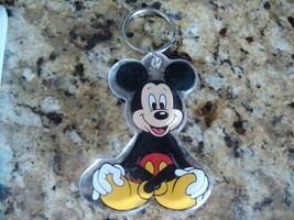 Vintage Walt Disney World Disneyland Mickey Mouse Keychain - £10.21 GBP