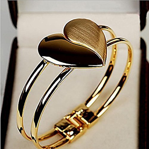 Gold Dull Polished Heart Bracelet - One Item w/Random Color [Misc.]