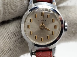 Vintage Timex Mechanical Watch Women Running Silver Tone 17mm - £19.92 GBP