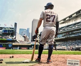 Jose Altuve Houston Astros Signed  8x10 Photo  With COA - £68.89 GBP