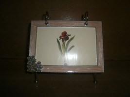 Standing Metal Photo Album , Cream -w- Flowers , 27 Pages - $133.04 MXN