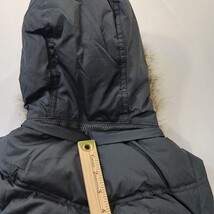 GAP Vest Women’s Black Medium Puffer Removeable Hoodie Primaloft Zip Up Pockets image 3