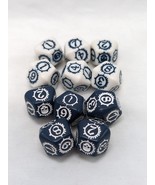 (11) Warhammer Age Of Sigmar Blue And White Wound Counter Dice - $82.39 CAD