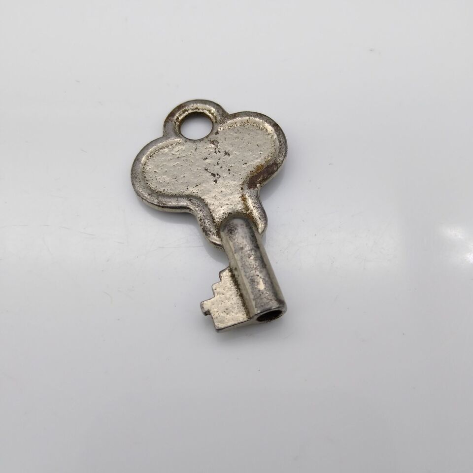 Primary image for Antique Small Open Barrel Key