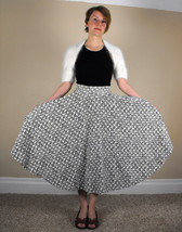 50s Print Skirt White Black Full Circle Vintage XS - £40.08 GBP