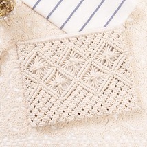 Women&#39;s Bohemian Style Straw Woven Day Clutches Bags Fashionable Simple Tassel C - £35.29 GBP