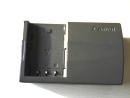 Canon, Inc. Canon Battery Charger Model#cb-2lt No. Qk4038130 Wall Outlet... - $14.40