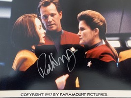 Star Trek Voyager Robert Duncan McNeill signed photo - £79.68 GBP