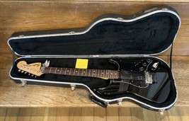 1999 Fender Mexican HSS Strat w/Floyd Rose &amp; upgrade -OHSC - NM/M - $1,187.01