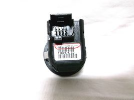 09-10-11 CROWN VICTORIA/FLEX/MARINER/EDGE/TAURUS/  DOOR MIRRORS SWITCH/CONTROL image 4
